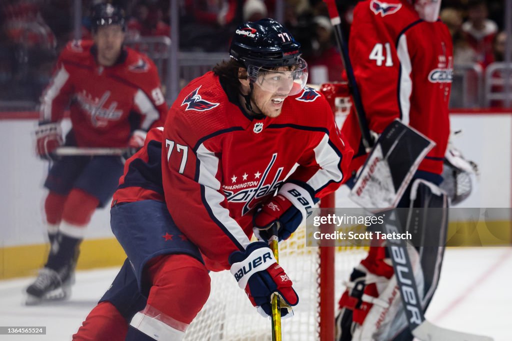 Boston Bruins v Washington Capitals