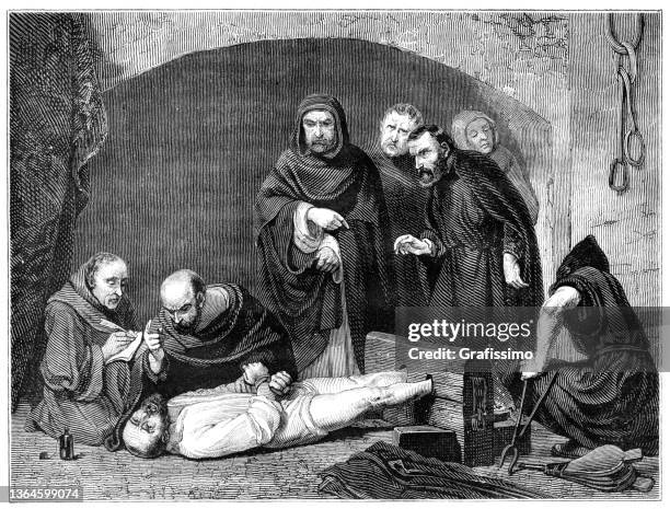 stockillustraties, clipart, cartoons en iconen met priest torturing man in dungeon during spanish inquisition 15th century - violence