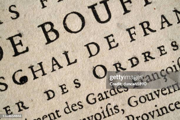 stockillustraties, clipart, cartoons en iconen met des ordres, order, high resolution detail of text from a 17th century book, french words, historical literature - frans taal