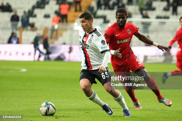 Emirhan lkhan of Besiktas JK dribbles with the ball past Papy News Photo  - Getty Images