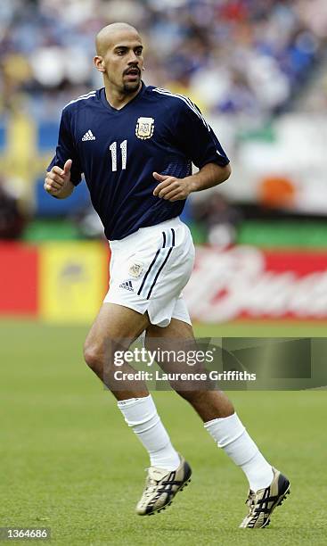 Juan Sebastian Veron of Argentina in action during the FIFA World Cup Finals 2002 Group F match between Argentina and Sweden played at the Miyagi...