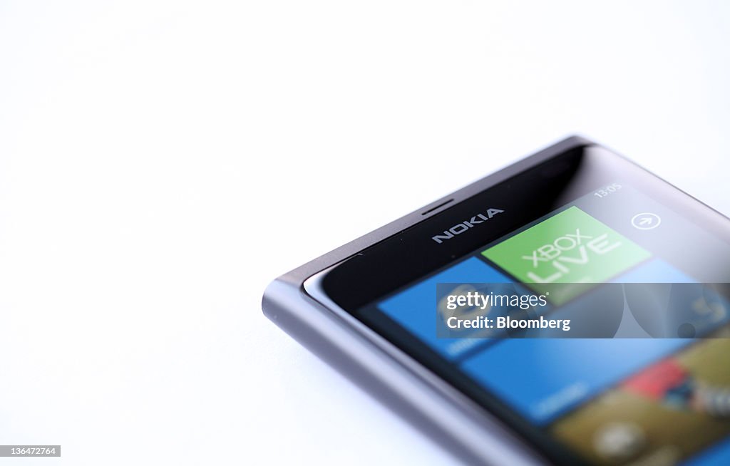 Nokia Lumia 800 Smartphone