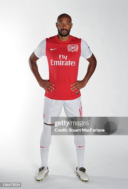 Thierry Henry of the New York Red Bulls signs on loan for Arsenal at London Colney on January 5, 2012 in St Albans, England.