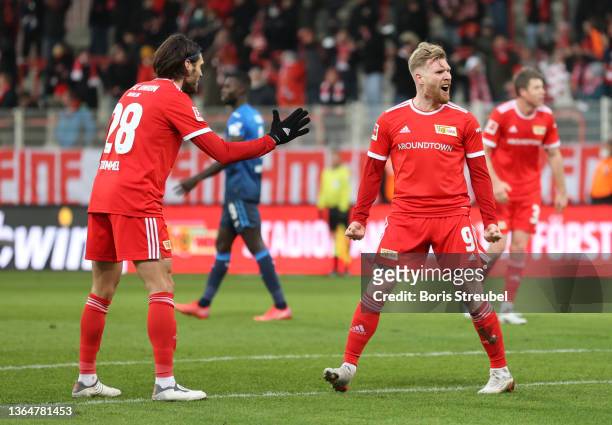 Andreas Voglsammer of 1.FC Union Berlin celebrates after scoring their side's first goal during the Bundesliga match between 1. FC Union Berlin and...
