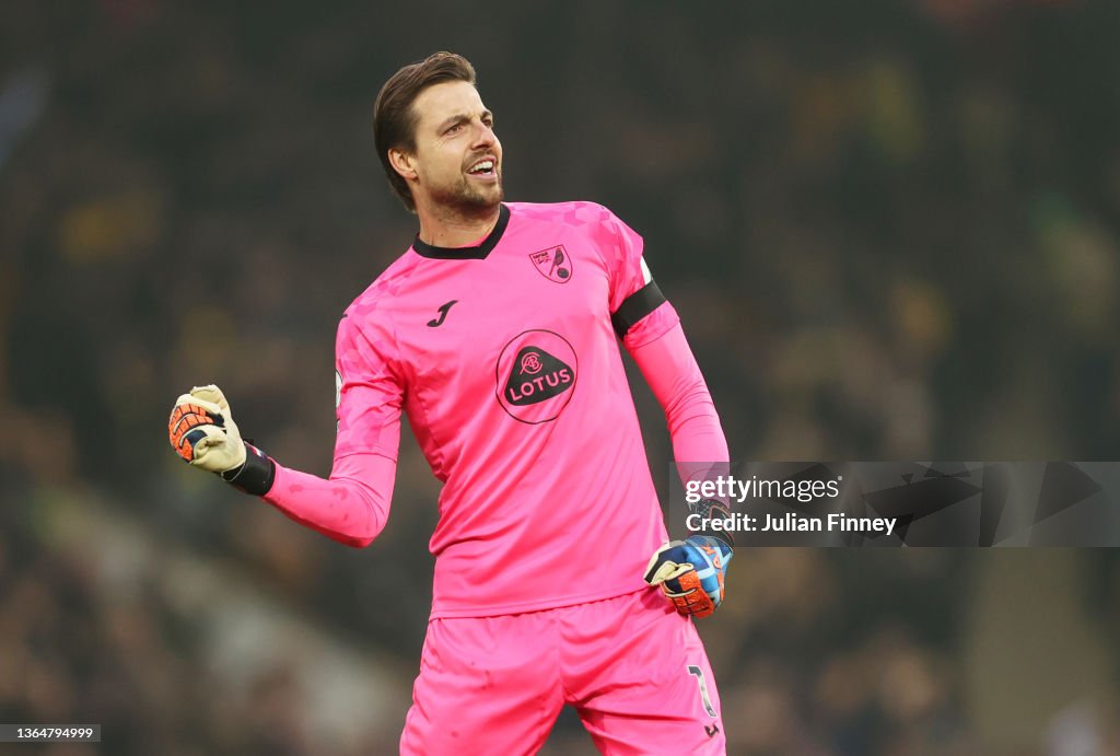 Norwich City v Everton - Premier League