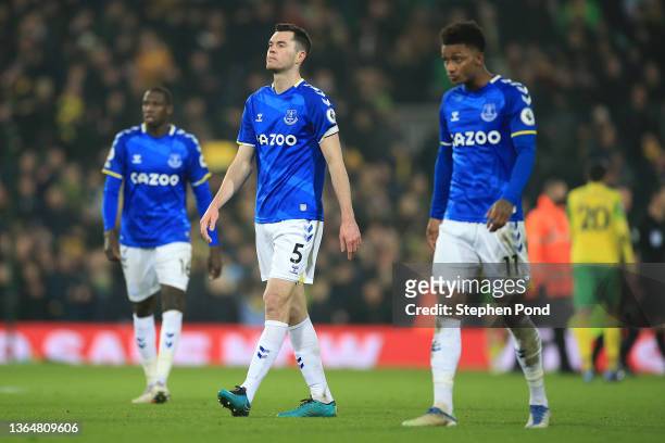 Michael Keane of Everton looks dejected following defeat in the Premier League match between Norwich City and Everton at Carrow Road on January 15,...