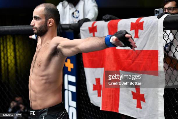 Giga Chikadze of Georgia prepares to fight Calvin Kattar in their featherweight fight during the UFC Fight Night event at UFC APEX on January 15,...