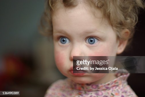 Råd Print Undskyld mig 861 Child Red Cheeks Photos and Premium High Res Pictures - Getty Images