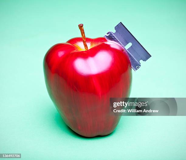 Mac Razorblade 4,953 Andrew Apple Stock Photos, High-Res Pictures, and Images - Getty ...