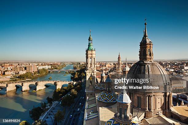 basilica de nuestra senora del pilar - zaragoza city - fotografias e filmes do acervo