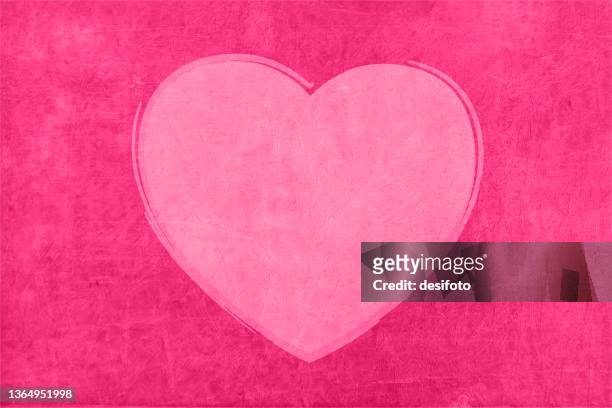 ilustraciones, imágenes clip art, dibujos animados e iconos de stock de efecto texturizado rústico desvanecido de color rosa brillante temas de amor fondos vectoriales con un gran corazón de color malva - día de san valentín festivo