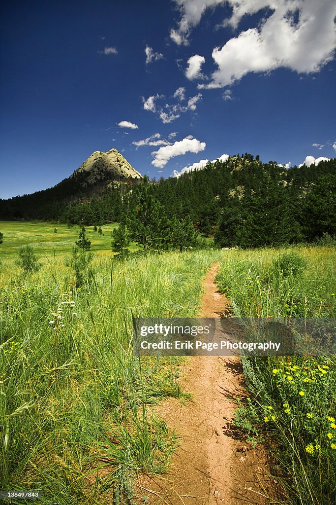Grey Rock Mountain In Colorado High-Res Stock Photo - Getty Images