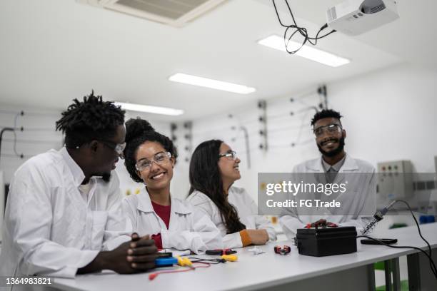 University Electrical Lab 66 College Of Electrical And Mechanical Engineering Stock Photos, High ...