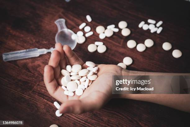 children and the dangers of drugs - mdma stock pictures, royalty-free photos & images