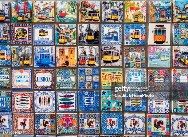 lisbon souvenirs - azulejos foto e immagini stock