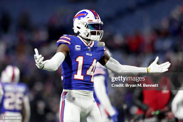 Stefon Diggs of the Buffalo Bills warms up prior to a game against the New England Patriots at Highmark Stadium on January 15, 2022 in Buffalo, New...