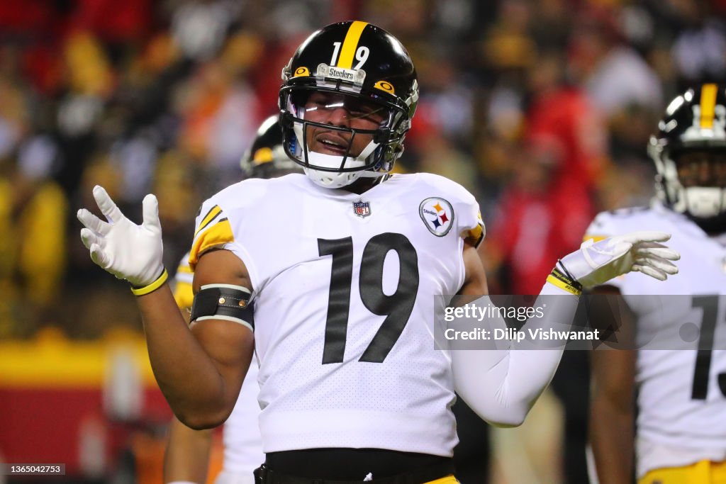 AFC Wild Card Playoffs - Pittsburgh Steelers v Kansas City Chiefs