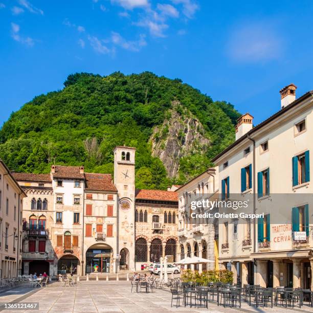 vittorio veneto, the serravalle neighborhood (veneto, italy) - veneto stockfoto's en -beelden