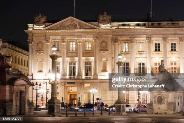 the crillon hostel from la place de la concorde, paris - national center for culture stock pictures, royalty-free photos & images