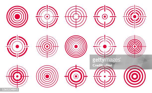 ilustrações de stock, clip art, desenhos animados e ícones de red target icons - crosshairs