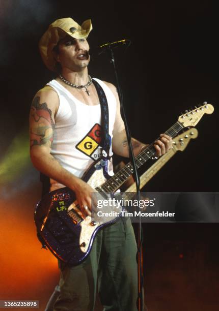 John Rzeznik of Goo Goo Dolls performs at Shoreline Amphitheatre on July 21, 1999 in Mountain View, California.