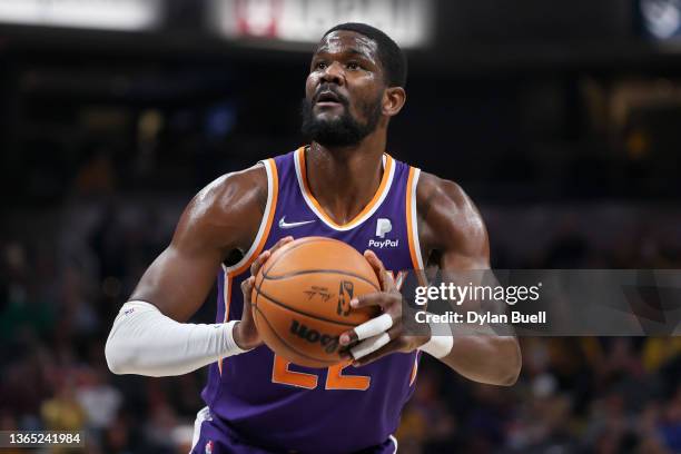 Deandre Ayton of the Phoenix Suns attempts a free throw in the first quarter against the Indiana Pacers at Gainbridge Fieldhouse on January 14, 2022...