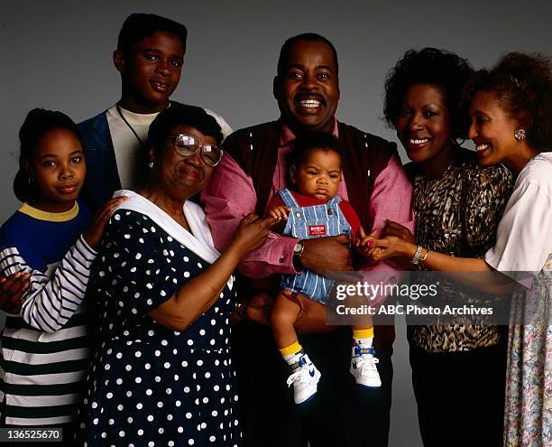 Cast Gallery - Shoot Date: June 27, 1989. KELLIE SHANYGNE WILLIAMS;DARIUS MCCRARY;ROSETTA LENOIRE;REGINALD VELJOHNSON;JOSEPH JULIUS WRIGHT;JOMARIE...