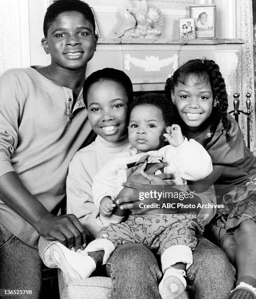 Mr. Badwrench" - Mini Gallery - Airdate: November 17, 1989. DARIUS MCCRARY;KELLIE SHANYGNE WILLIAMS;JOSEPH JULIUS WRIGHT;JAIMEE FOXWORTH