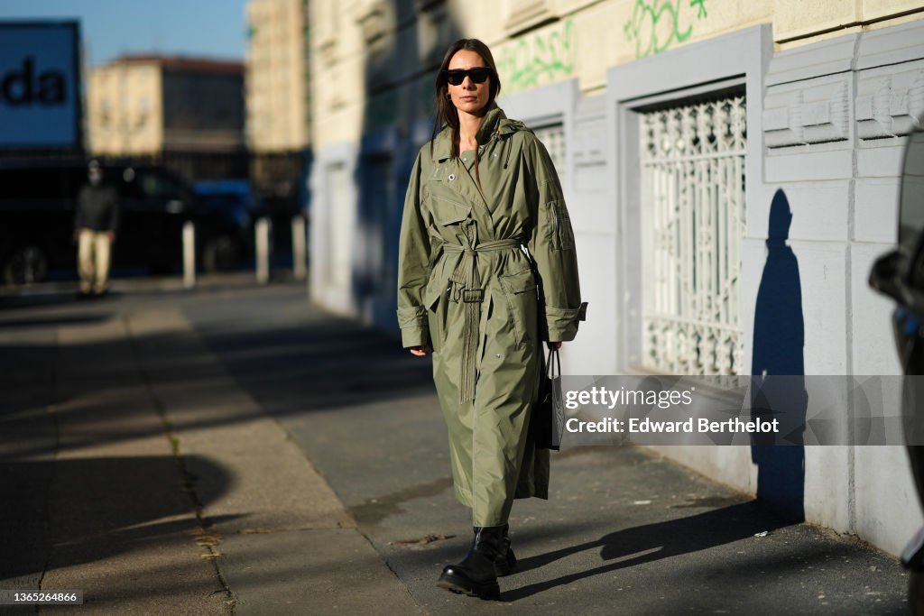 Street Style - Day 4 - Milan Men's Fashion Week - Fall/Winter 2022/2023