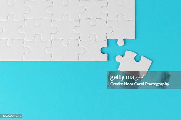 final piece on jigsaw puzzle - connect the dots puzzle stock pictures, royalty-free photos & images