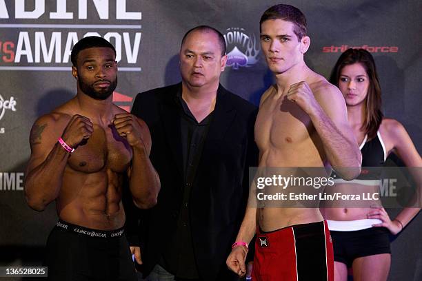 Tyron 311 Tyron Woodley Posed Stock Photos, High-Res Pictures, and Images ...
