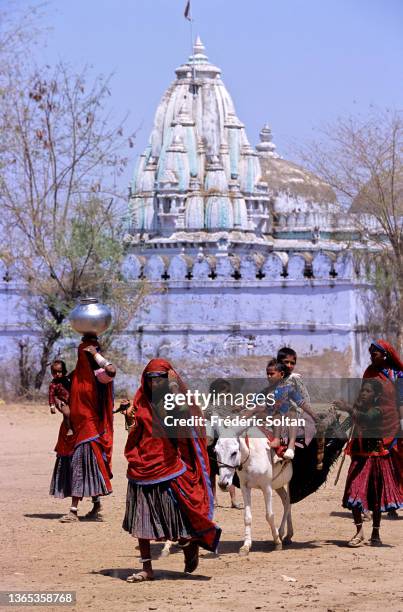 Bisham Rabari 79 Rabari Tribesman Stock Photos, High-Res Pictures, and Images - Getty ...