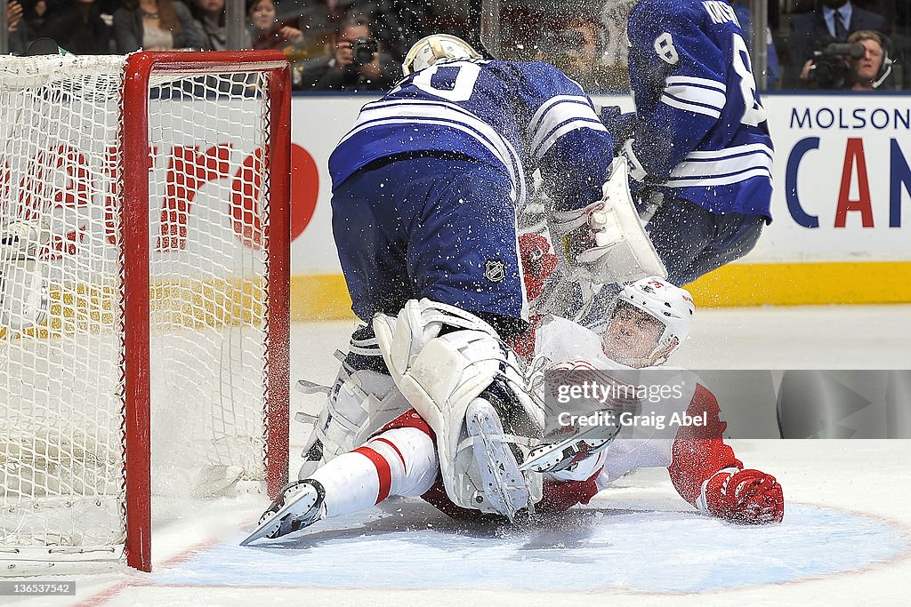 Detroit Red Wings v Toronto Maple Leafs