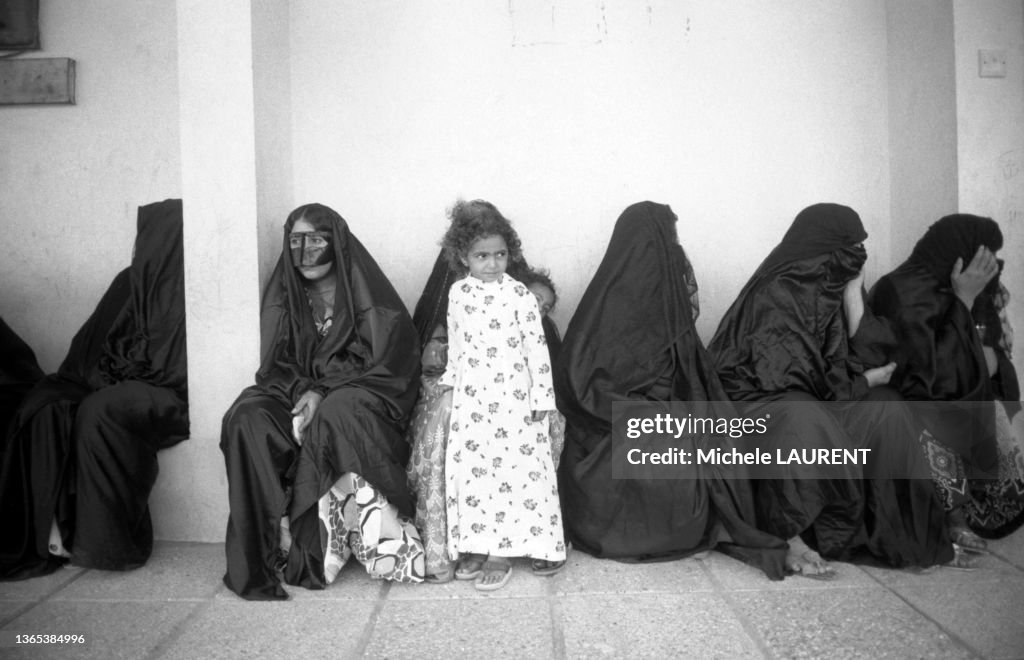 Femmes voilées à Abou Dabi