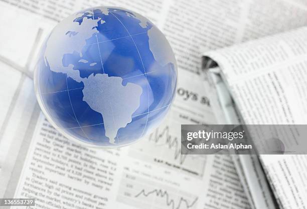 global economy - newspaper article stockfoto's en -beelden