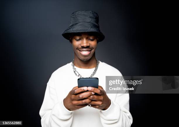 Smley Rapper 18,395 Smiley (Rapper) Stock Photos, High-Res Pictures, and Images ...