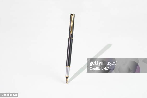 fountain pen - pens ストックフォトと画像