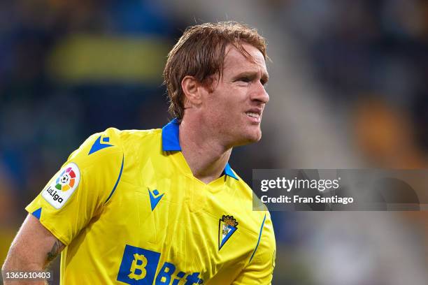 Alex Fernandez of Cadiz CF looks on during the LaLiga Santander match between Cadiz CF and RCD Espanyol at Estadio Nuevo Mirandilla on January 18,...