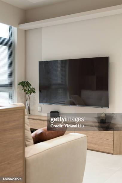 modern, stylish and bright room - insight tv stock pictures, royalty-free photos & images