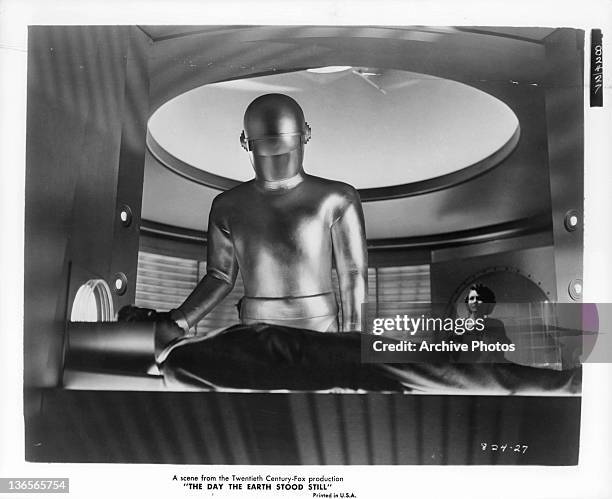 The Day The Earth Stood Still Actress Patricia 1,194 The Day The Earth Stood Still Photos & High Res Pictures - Getty