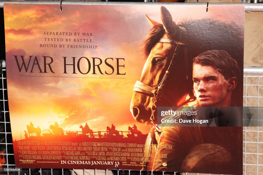 War Horse - UK Premiere - Inside Arrivals