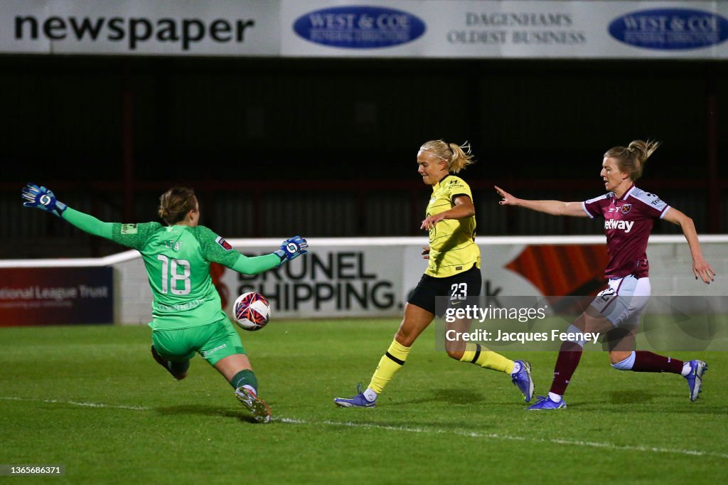 West Ham United Women v Chelsea Women - FA Women's Continental Tyres League Cup Quarter Final