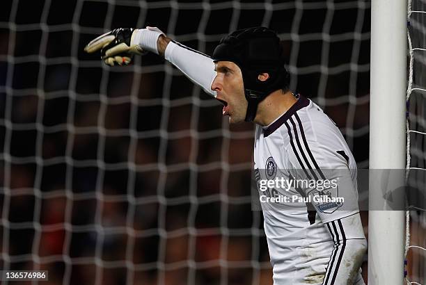 Petr Cech of Chelsea organizes his defence during the FA Cup sponsored by Budweiser Third Round match between Chelsea and Portsmouth at Stamford...