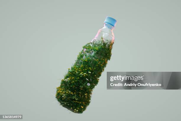 recycling plastic bottle - materiale riciclato foto e immagini stock