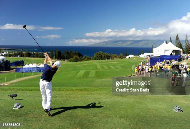 Ben Crane hits a drive on the first hole during the third round of the Hyundai Tournament of Champions at Plantation Course at Kapalua on January 8,...