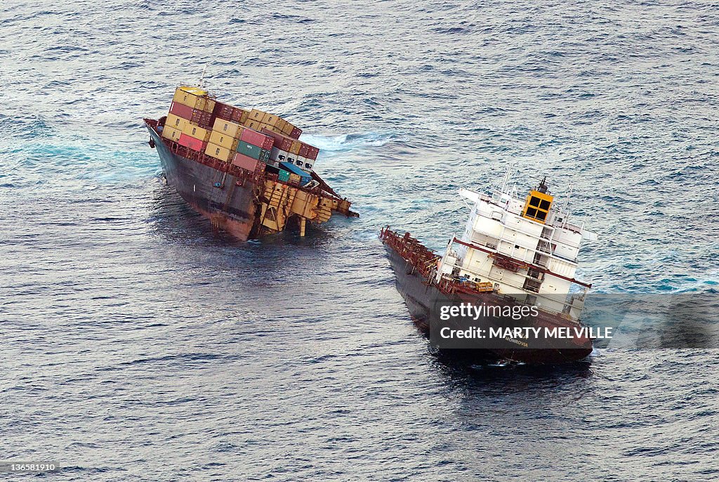 Grounded Container Ribs The grounded container ship 'Rena' is seen in the Bay of Plenty near ...