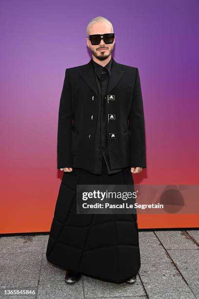 Balvin attends the Louis Vuitton Fall/Winter 2022/2023 show as part of Paris Fashion Week on January 20, 2022 in Paris, France.