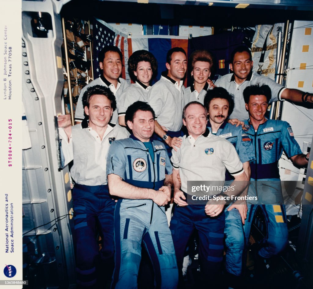 STS-84 Joint Space Shuttle Atlantis/Mir