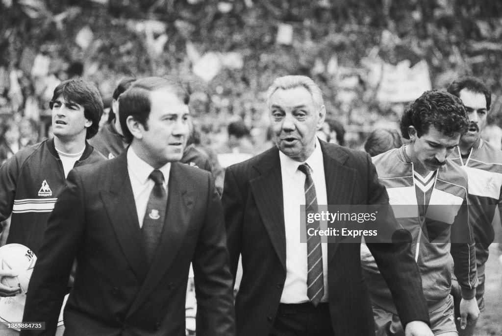 Howard Kendall and Joe Fagan , managers of Everton FC, during the ...