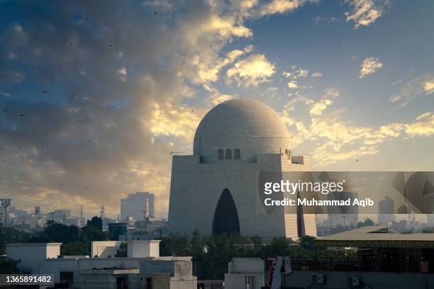 picture of mausoleum of quaid e azam/ mazar-e-quaid - pakistan monument stock pictures, royalty-free photos & images